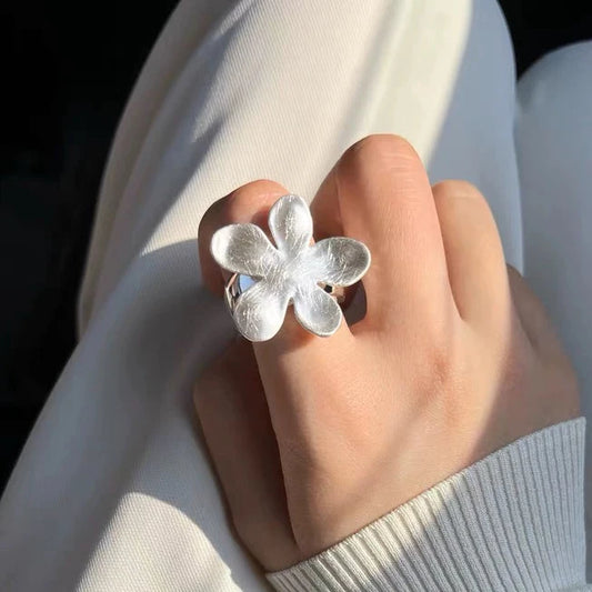 Flower Cocktail Ring